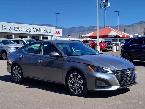 New 2025 Nissan Altima 2.5 SL image 4