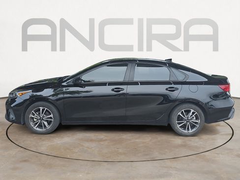 Certified 2023 Kia Forte LXS FWD image 5