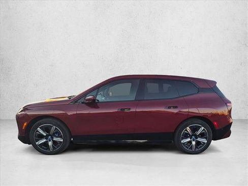 Used 2024 BMW iX xDrive50 w/ Sport Package AWD/4WD image 8