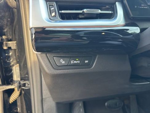 Used 2025 BMW X2 xDrive28i AWD/4WD image 17