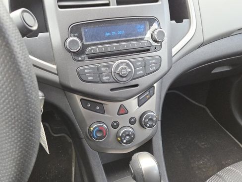 Used 2012 Chevrolet Sonic LT image 17