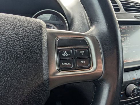 Used 2018 Dodge Journey Crossroad w/ Driver Convenience Group image 28