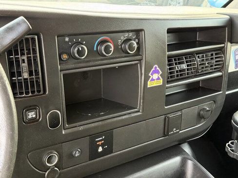 Used 2017 Chevrolet Express 2500 image 16