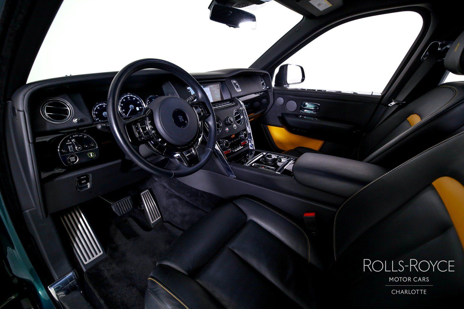 Used 2023 Rolls-Royce Cullinan AWD/4WD image 4