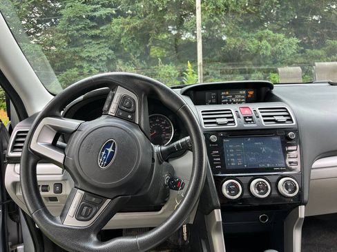 Used 2018 Subaru Forester 2.5i Premium w/ All-Weather Package AWD/4WD image 7