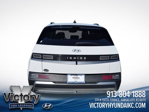 Used 2025 Hyundai Ioniq 5 SEL RWD image 4