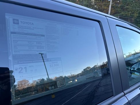 New 2025 Toyota Tacoma TRD Off-Road image 30