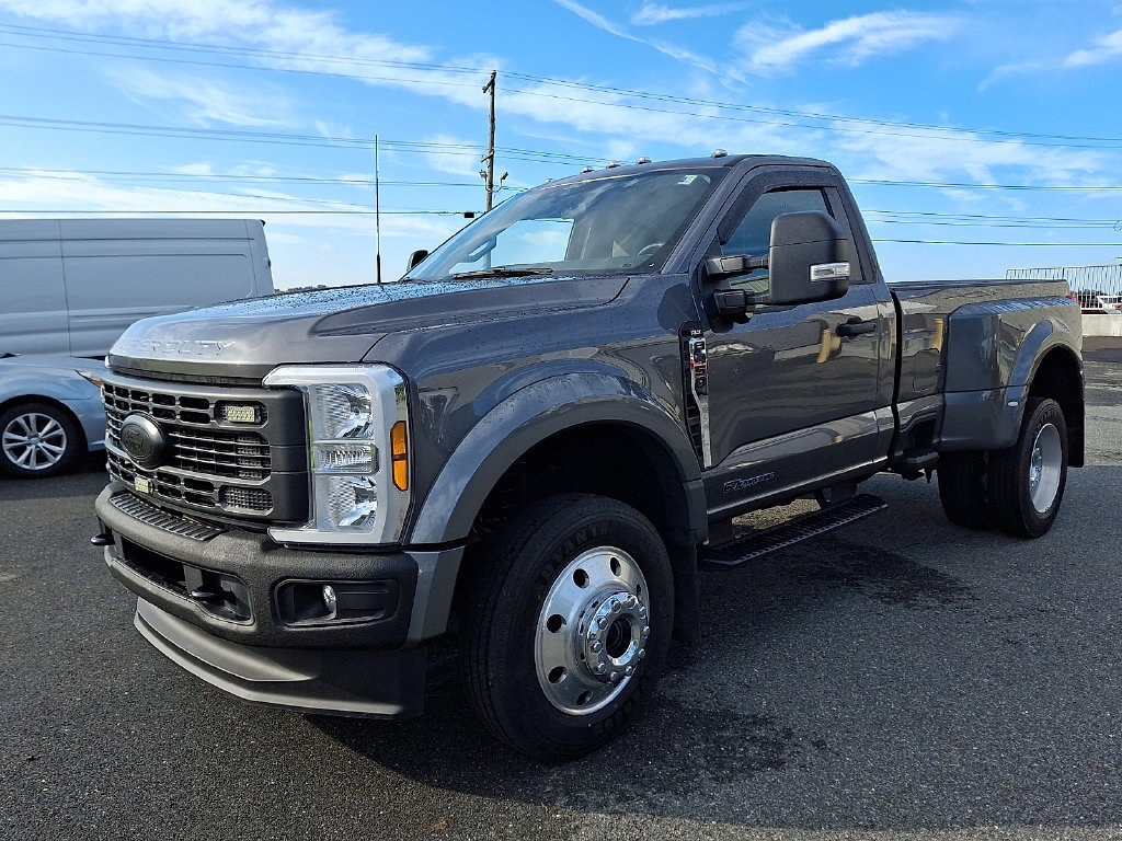 Used 2025 Ford F450 XLT w/ 360-Degree Camera Package AWD/4WD image 3
