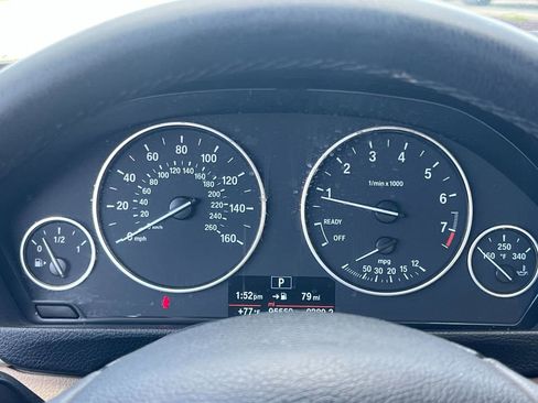 Used 2018 BMW 320i Sedan image 23