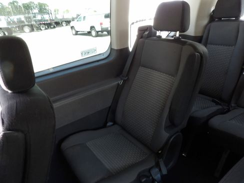 Used 2023 Ford Transit 350 XLT image 32