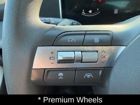 Certified 2024 Hyundai Sonata SEL FWD image 25
