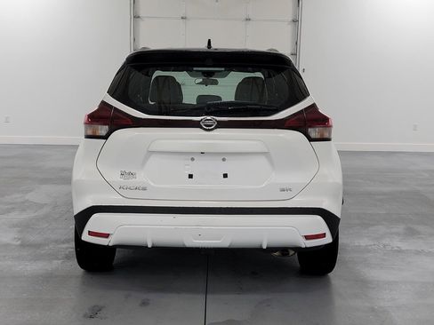 Used 2021 Nissan Kicks SR w/ SR Premium Package image 8