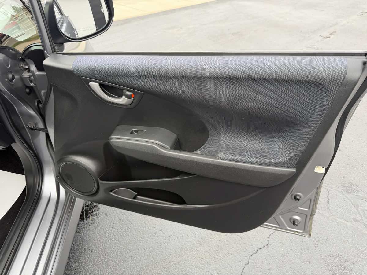 Used 2009 Honda Fit Sport image 20