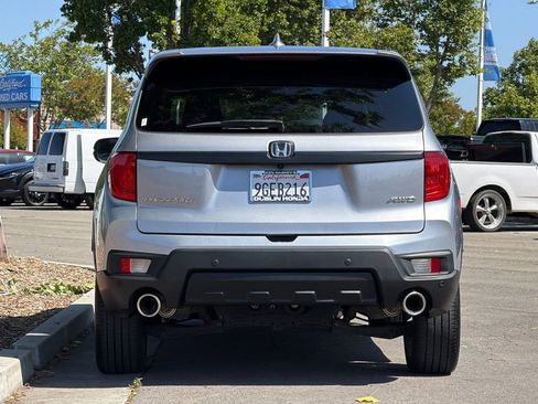 Used 2023 Honda Passport EX-L image 5