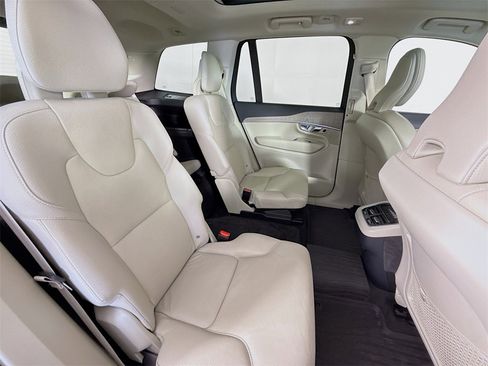 Used 2023 Volvo XC90 B6 Plus w/ Protection Package Premier image 30