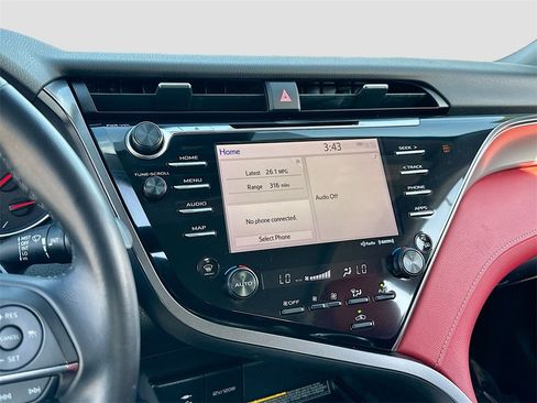 Used 2019 Toyota Camry XSE image 12