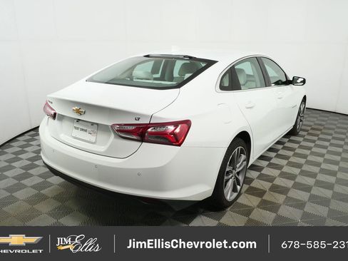 Certified 2024 Chevrolet Malibu LT FWD image 3