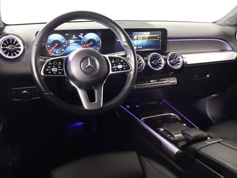 Used 2023 Mercedes-Benz GLB 250 GLB 250 image 2