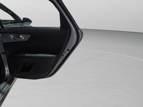 Used 2024 Kia Forte LXS image 35
