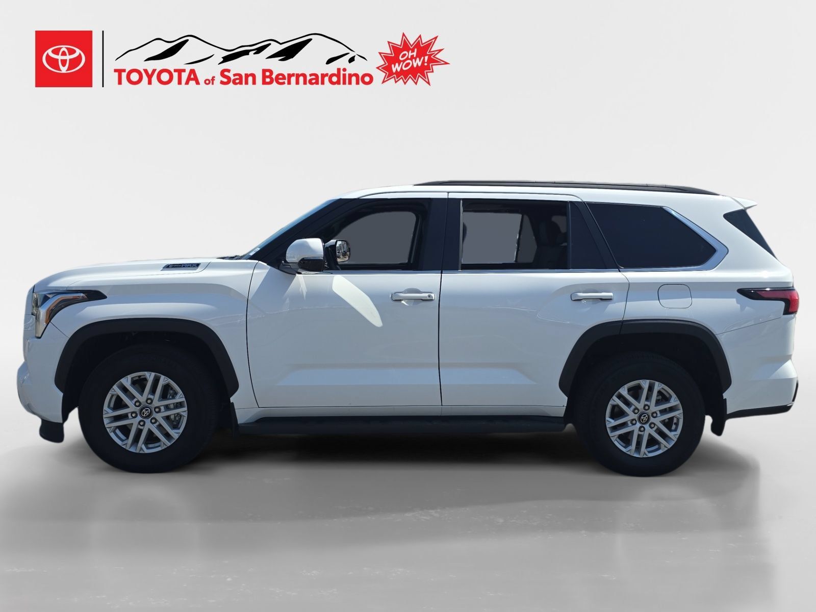 Certified 2025 Toyota Sequoia SR5 AWD/4WD image 2