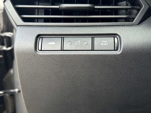 Certified 2024 Nissan Altima 2.5 SV image 30