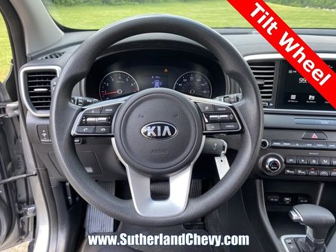 Used 2021 Kia Sportage LX w/ LX Fwd Popular Package image 18