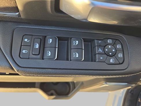 New 2025 RAM 2500 Laramie AWD/4WD image 29