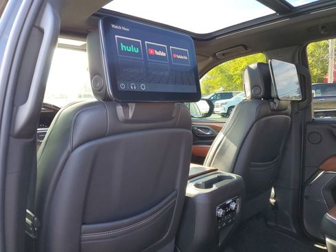 Used 2023 GMC Yukon Denali Ultimate image 32