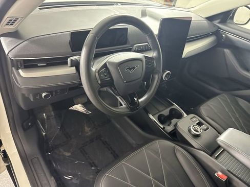 Used 2021 Ford Mustang Mach-E Select w/ Comfort/Appearance Package image 22