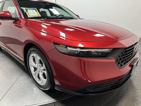 Used 2024 Honda Accord LX image 3
