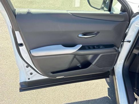 Used 2024 Lexus UX 250h F Sport AWD/4WD image 12