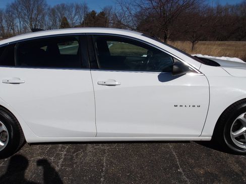 Used 2016 Chevrolet Malibu LS image 32