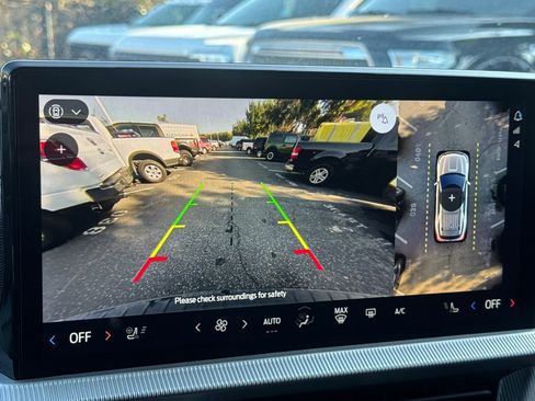 New 2025 Ford Explorer ST-Line w/ ST-Line Street Pack image 18