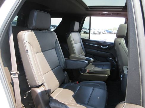 Certified 2022 GMC Yukon Denali AWD/4WD image 28