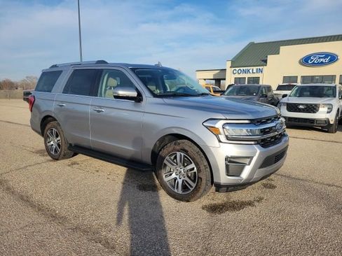 Used 2024 Ford Expedition Limited image 23