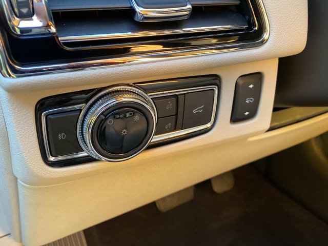 Used 2020 Lincoln Navigator Reserve w/ Luxury Package AWD/4WD image 16