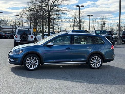 Used 2017 Volkswagen Golf Alltrack SE image 11