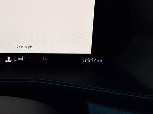 Used 2024 Chevrolet Colorado W/T w/ Technology Package image 15