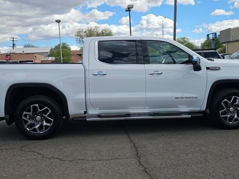 New 2026 GMC Sierra 1500 SLT w/ SLT Premium Package image 9