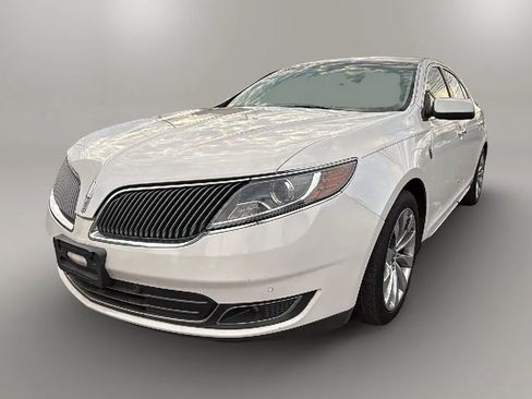 Used 2013 Lincoln MKS image 1
