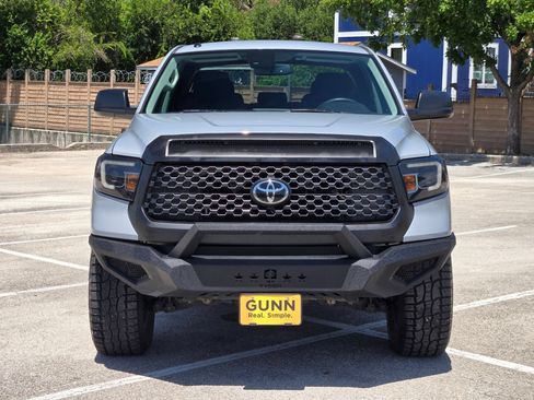 Used 2019 Toyota Tundra SR5 w/ SR5 Upgrade Package AWD/4WD image 8