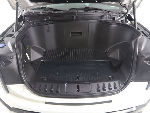 Used 2023 Ford F150 Lightning Pro AWD/4WD image 19