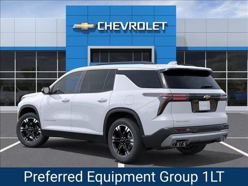 New 2027 Chevrolet Traverse LT w/ Sun and Wheel Package FWD image 3
