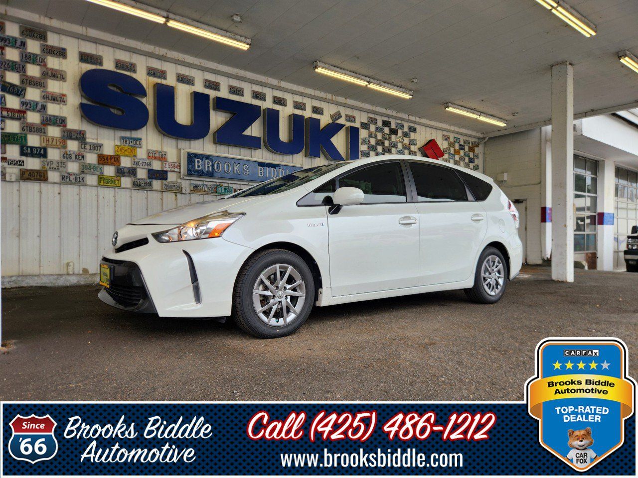 Used 2015 Toyota Prius V Four FWD image 1