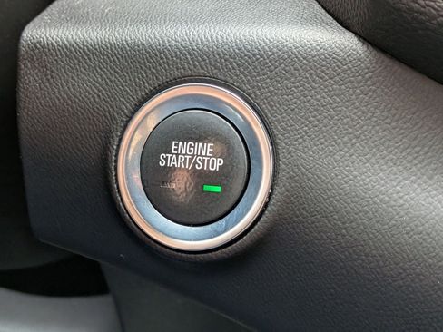 Used 2018 GMC Terrain SLE w/ Driver Convenience Package image 19