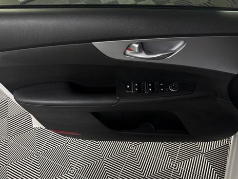 Used 2023 Kia Forte LXS FWD image 22