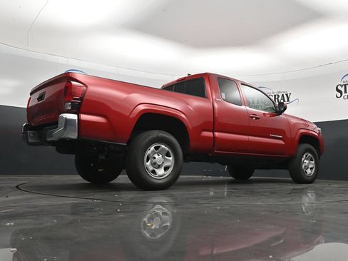 Used 2022 Toyota Tacoma SR5 RWD image 32