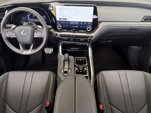 New 2026 Lexus TX 500h AWD image 3