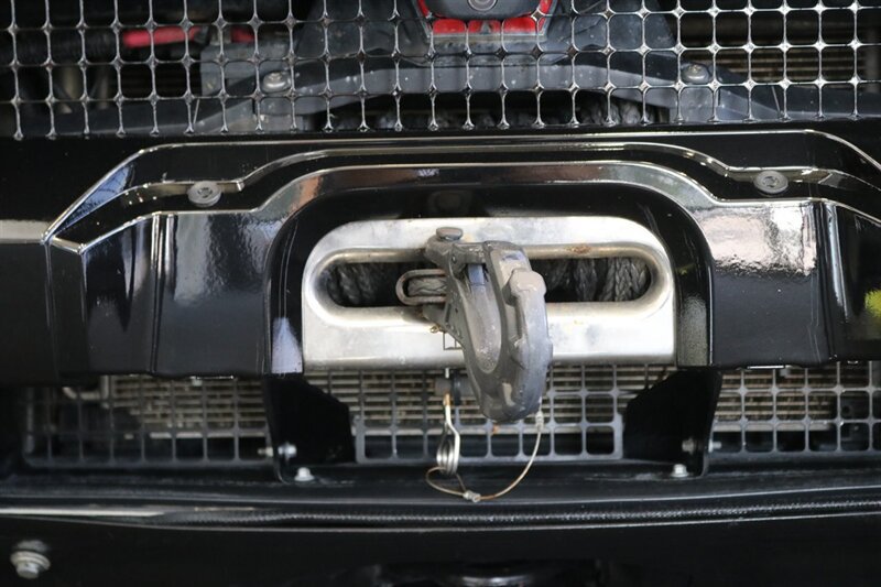 Used 2023 Land Rover Defender 110 S AWD/4WD image 53