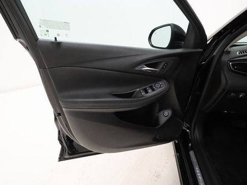 Used 2023 Buick Encore GX Select w/ Sport Touring Package image 8